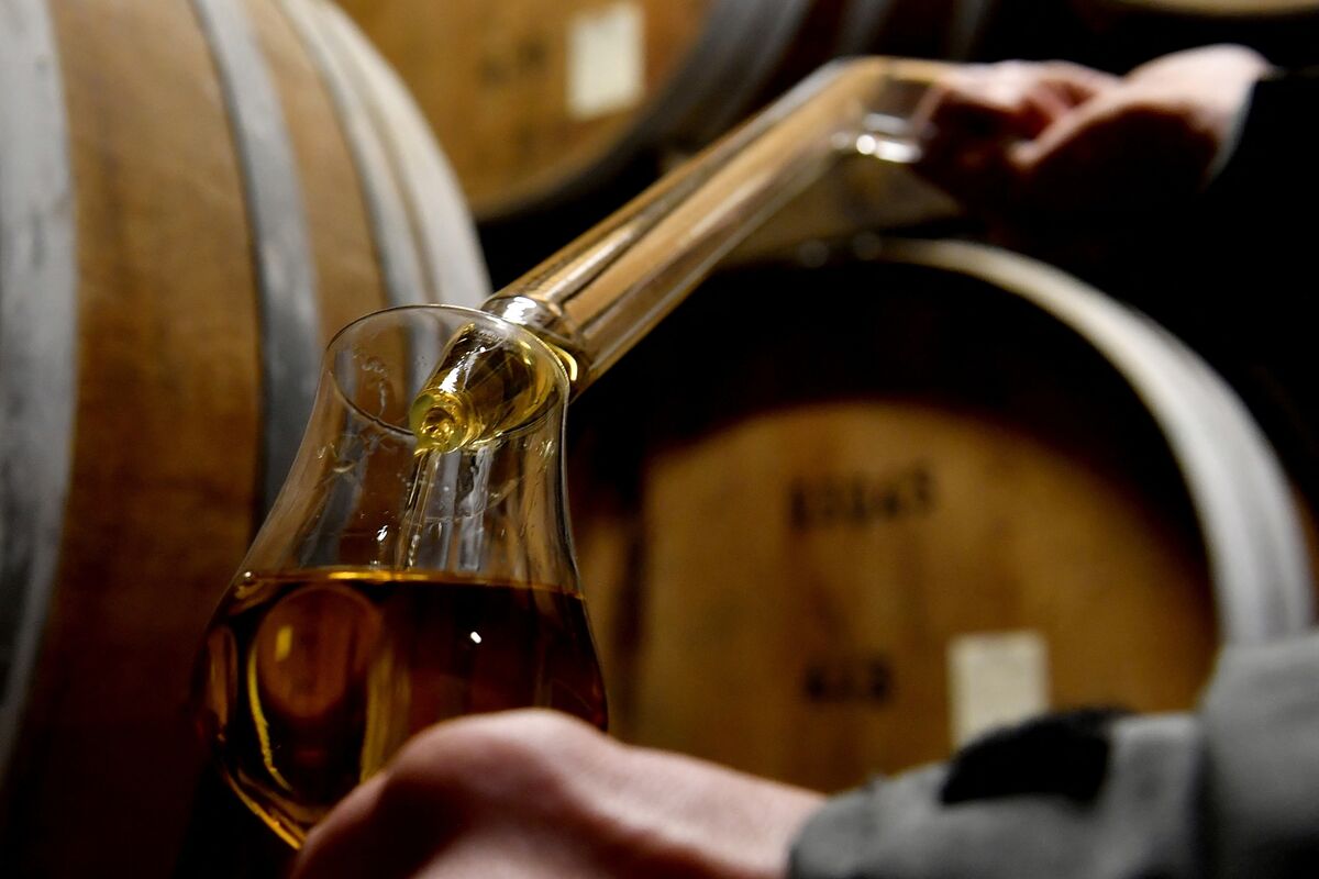 China Finds Dumping of EU Brandy But Withholds Tariff For Now
