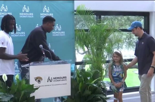 Jaguars and Nemours continue partnership to promote a healthy lifestyle for children