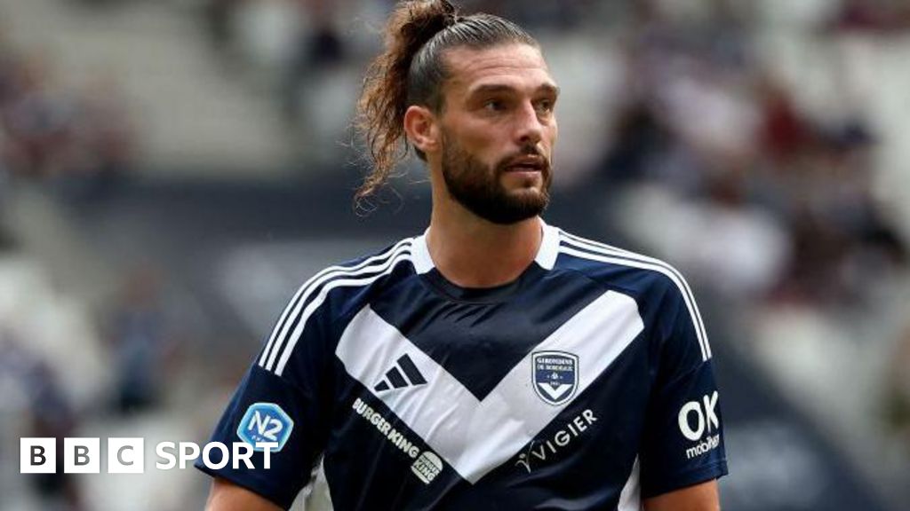 Andy Carroll in action for Bordeaux this season