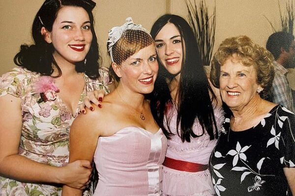 Lorraine Kaemphel, 99 from Coffs Harbour, wowed Australians with her open attitude and positive outlook on life, Lorraine is pictured with three of her granddaughters