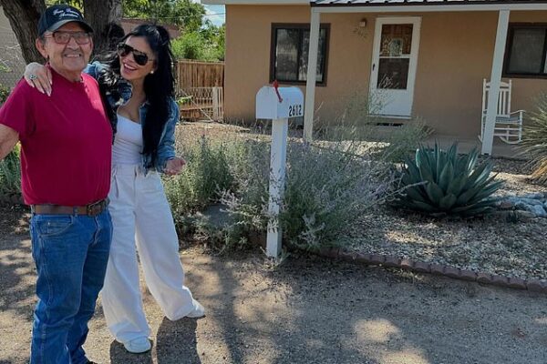 Lauren Sanchez, 54, recently returned to visit her humble family home in Albuquerque, New Mexico, and shared a snap with her father Ray Sanchez