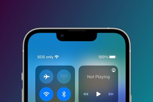 iPhone showing SOS cellular signal warning