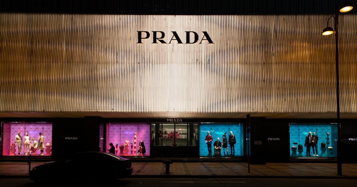 Hong Kong Billionaire’s Mall to Expand Luxury Space With LVMH, Prada