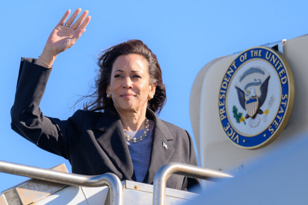 Full List of Republicans Endorsing Kamala Harris as Trump Dealt Four Blows