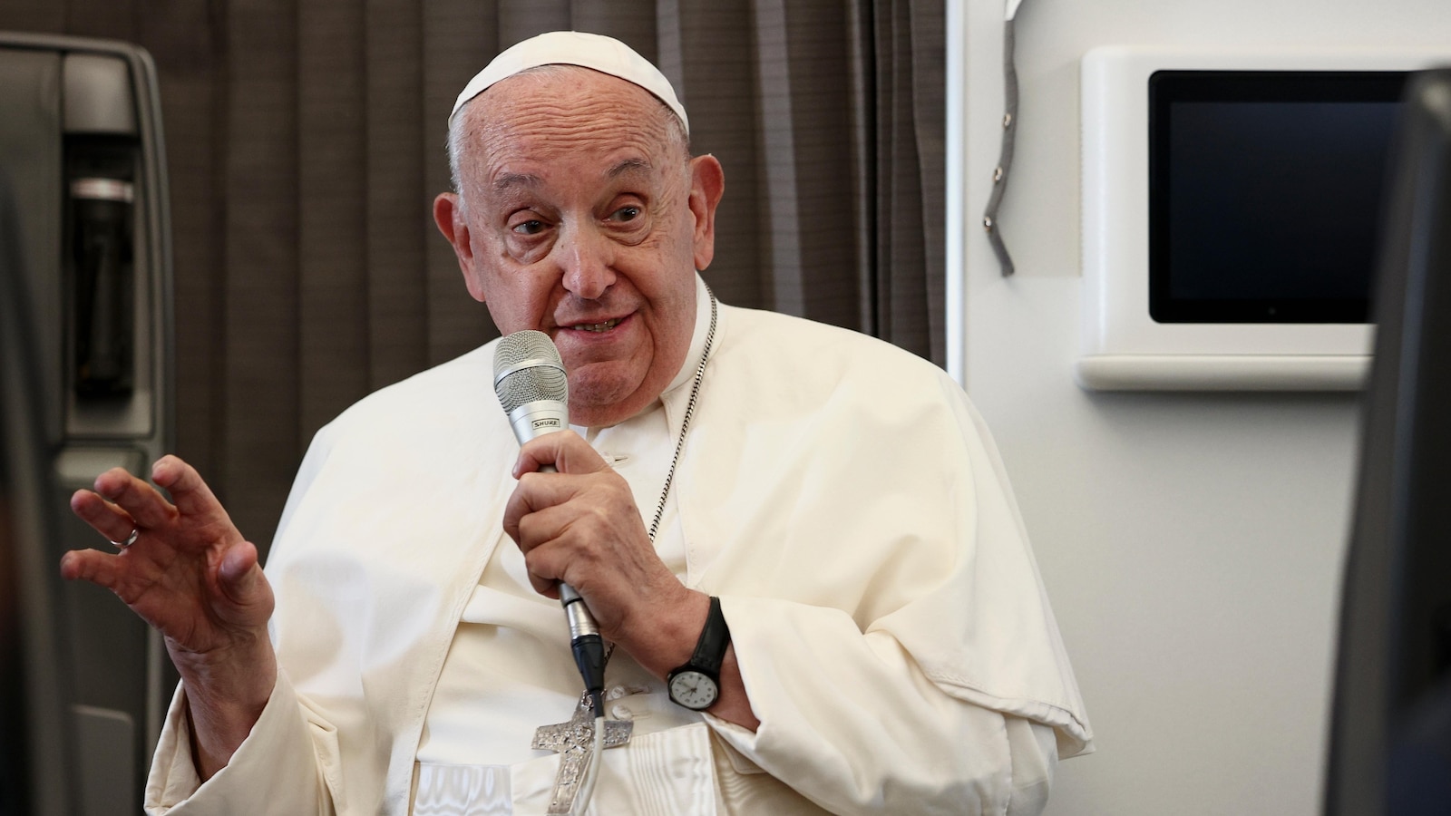 Pope makes new overture to China, calling Beijing ‘a promise and hope’ for the church