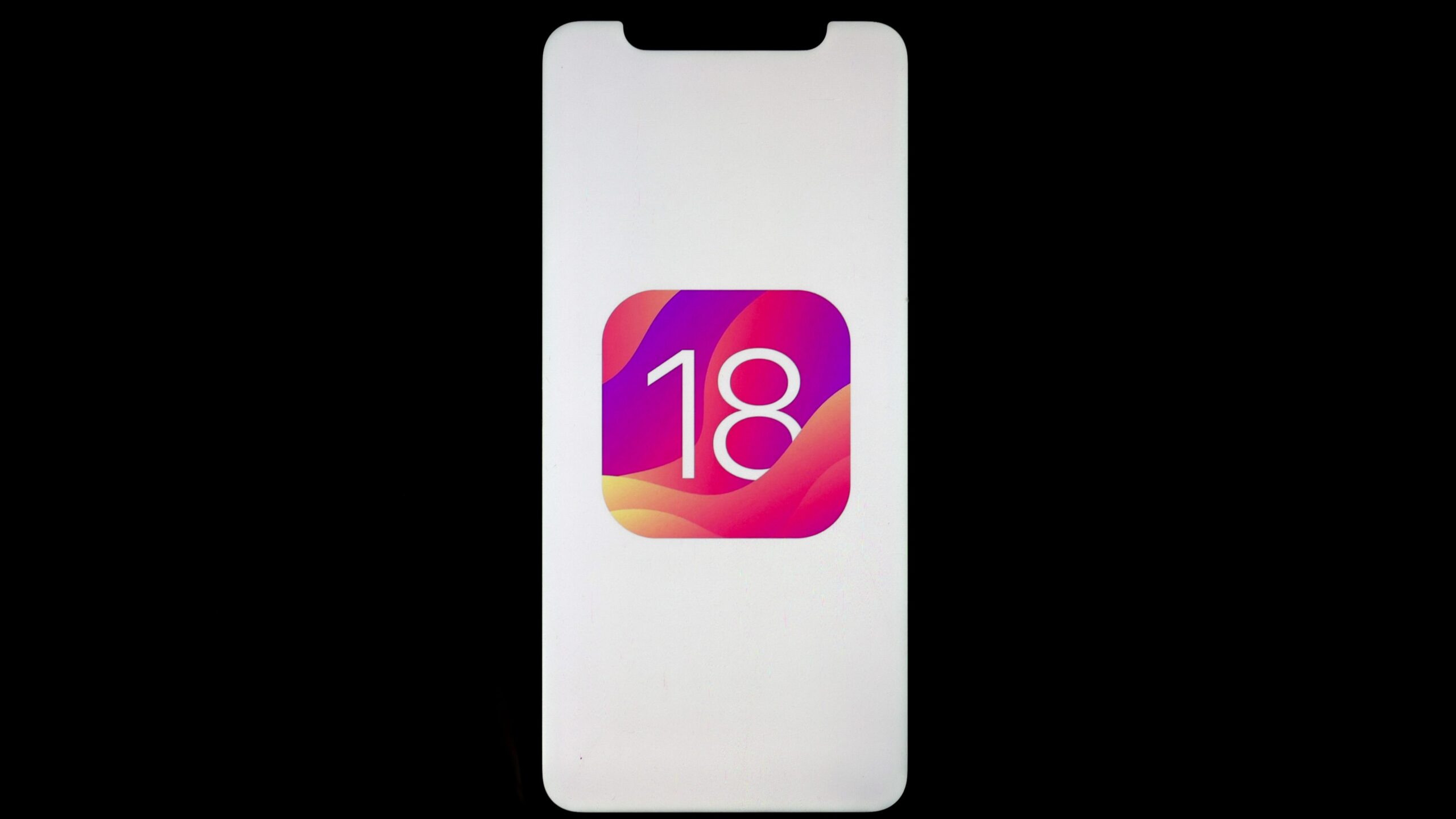 How to Tint Your iPhone App Icon to Any Color