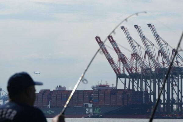 Port Strike Could Harm U.S. Inflation Improvement, Observers Warn