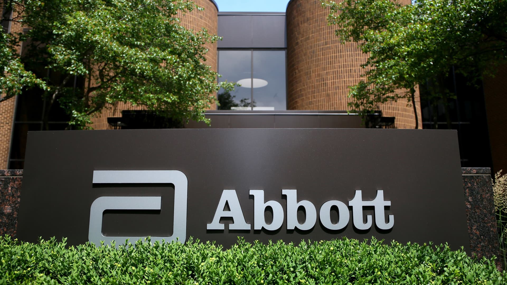 Abbott Labs picked up 'very big win' — what it means for shares