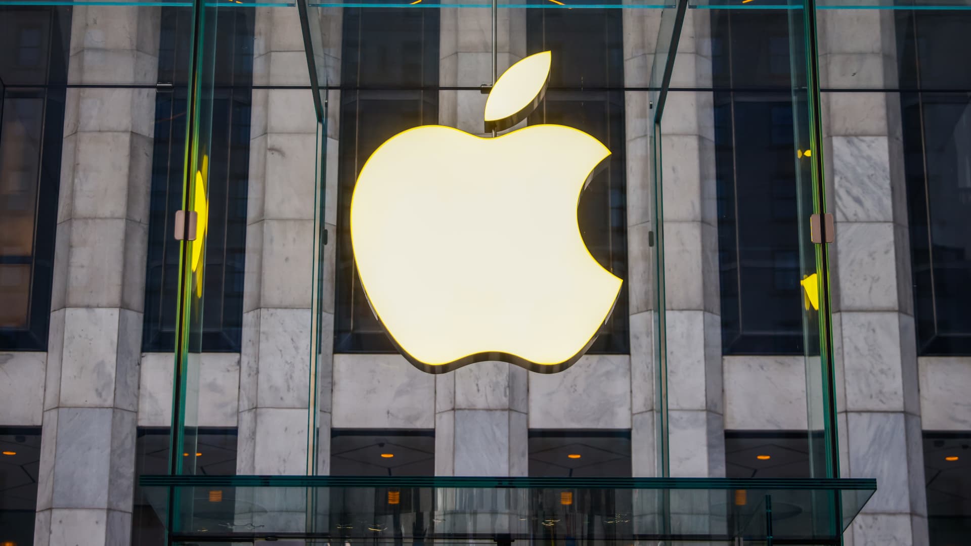 Apple stock can 'blow through' records on real iPhone data out of China