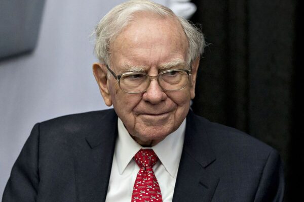 Warren Buffett Sells More BoFA Stock After Buybacks Push Stake Above 10%