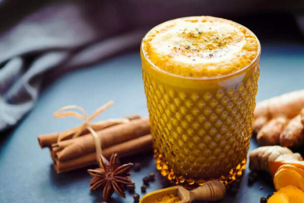 Top 5 healthy reasons to drink turmeric milk |