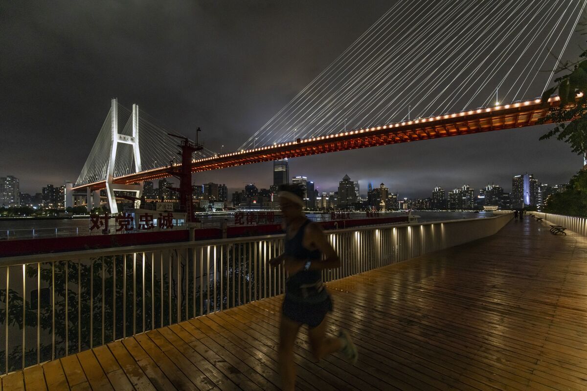 China's Stimulus Is Good, But Beijing Still Faces a Hard Slog