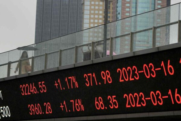 China stocks sink in U.S. markets on lack of Beijing stimulus news