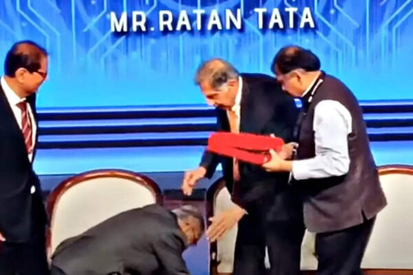 When Narayana Murthy touched Ratan Tata’s feet