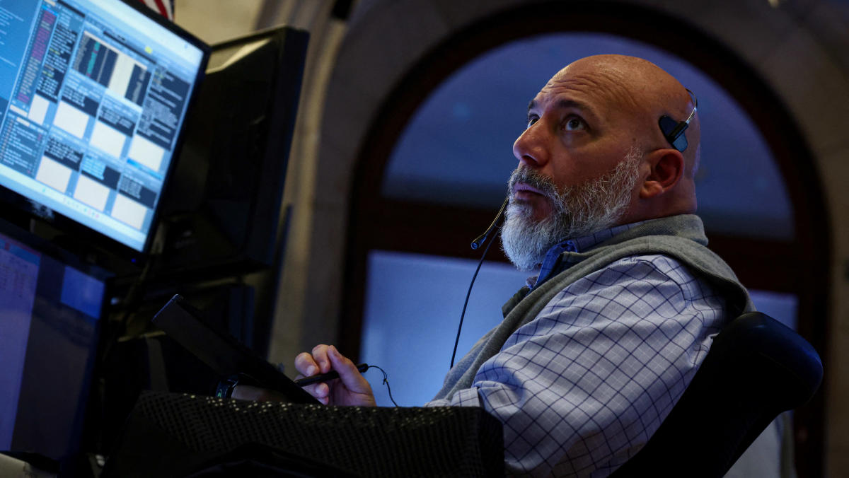 Dow achieves new record high in stock rebound