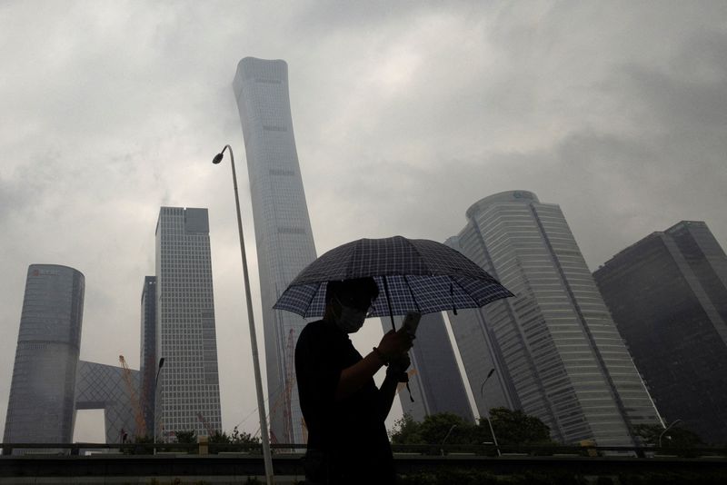 China's briefing on stimulus gets lukewarm investor reception