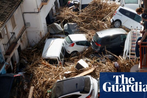 ‘It was a trap’: flood alert came too late for residents of Paiporta, Spain | Spain