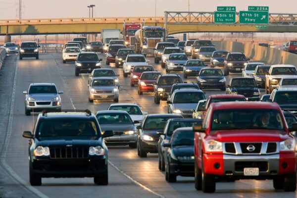 Accidents, road closures, delays on KC-area highways