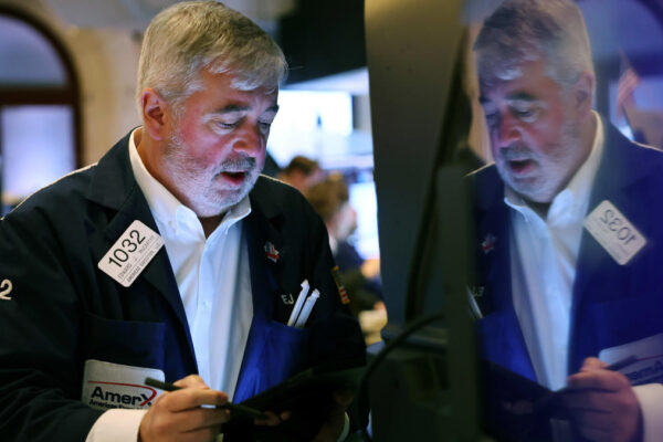 Dow, stocks tick lower at Monday's market open