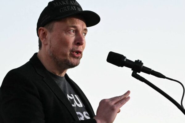 Elon Musk Says It Would Be ‘Pointless’ to Assassinate Kamala Harris 