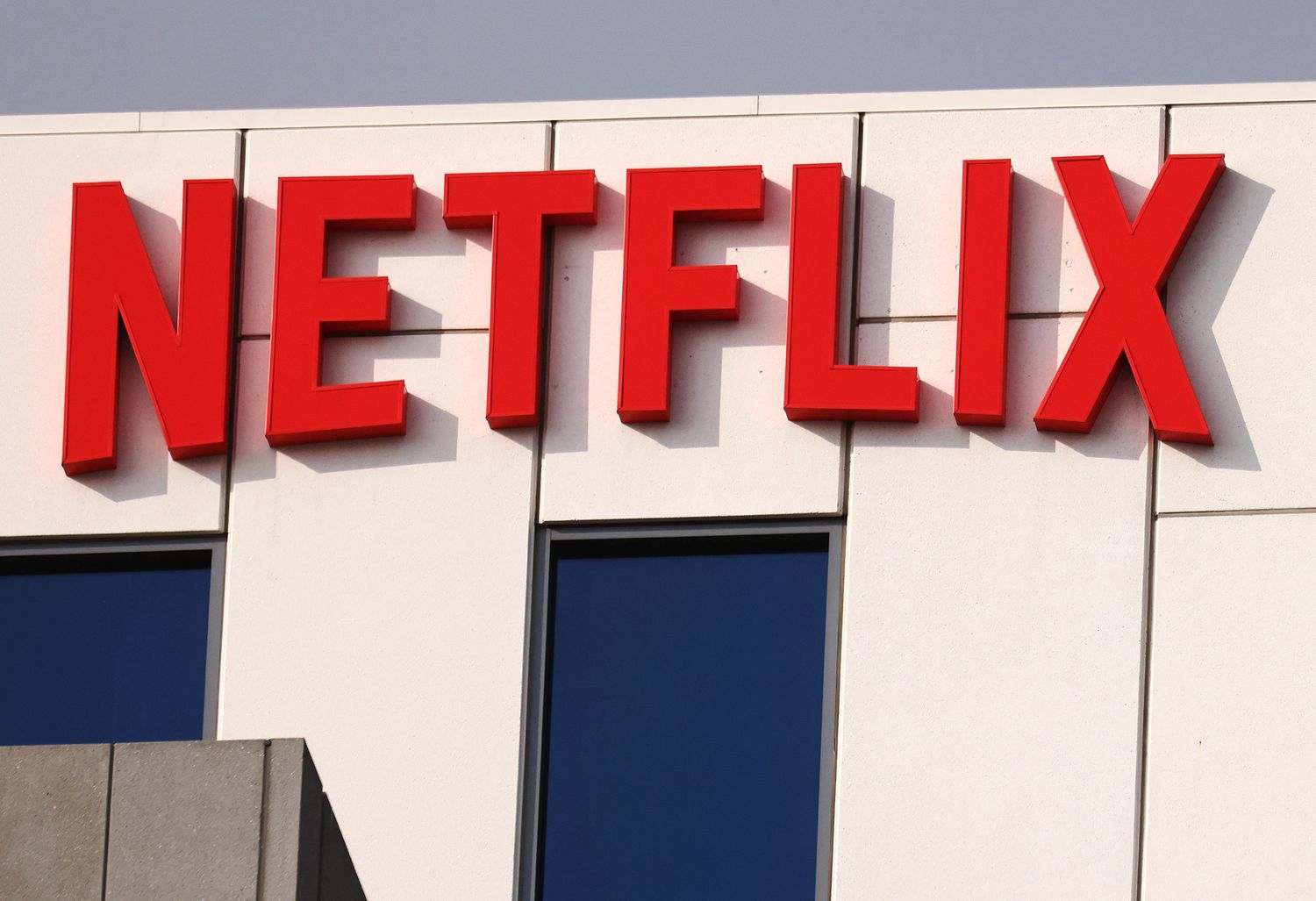 Netflix Leads Index Higher After Earnings Beat