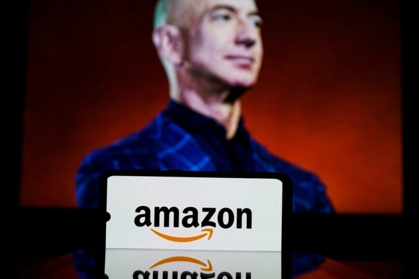 Jeff Bezos-Led Amazon Almost Ran Out Of Cash 24 Years Ago. At $400B, It Is Now Projected To Have As Much Cash As Apple And Microsoft Combined By 2027: Here's More - Apple (NASDAQ:AAPL), Amazon.com (NASDAQ:AMZN)