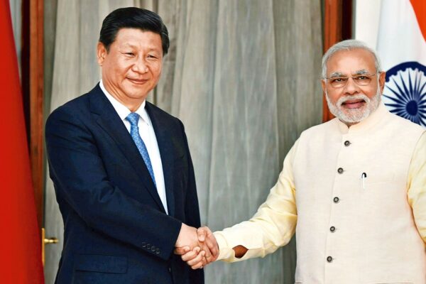 Prime Minister Narendra Modi shakes hands with Chinese President Xi Jinping. (File Photo)