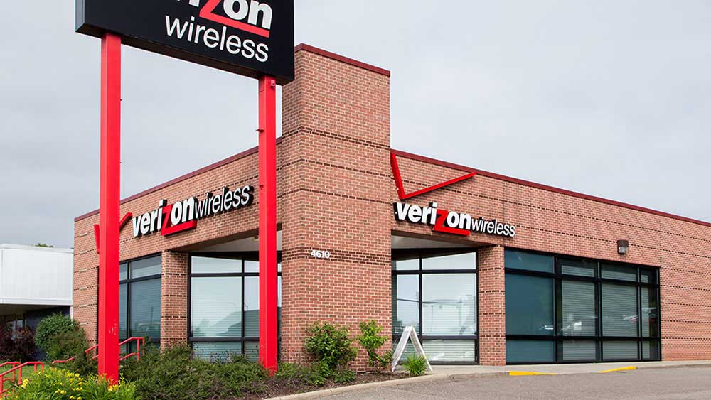 Verizon Stock Falls On Mixed Q3 Results