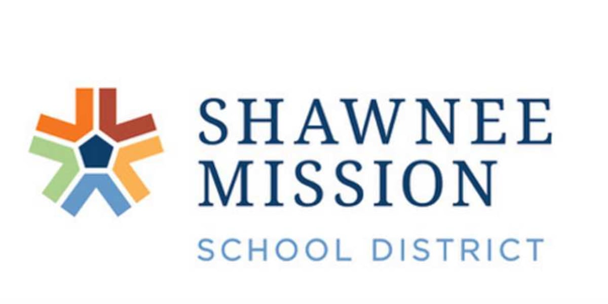 Hundreds give input on changing Shawnee Mission School District cell phone policy