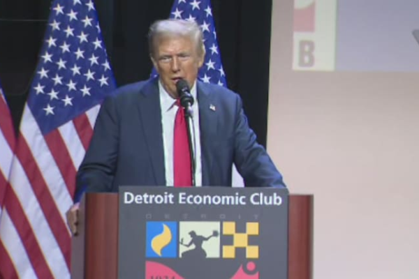 Trump takes jab at Detroit in speech at Detroit Economic Club; Duggan responds