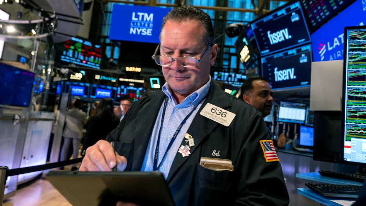 Stocks open mixed as Big Tech earnings rollout continues