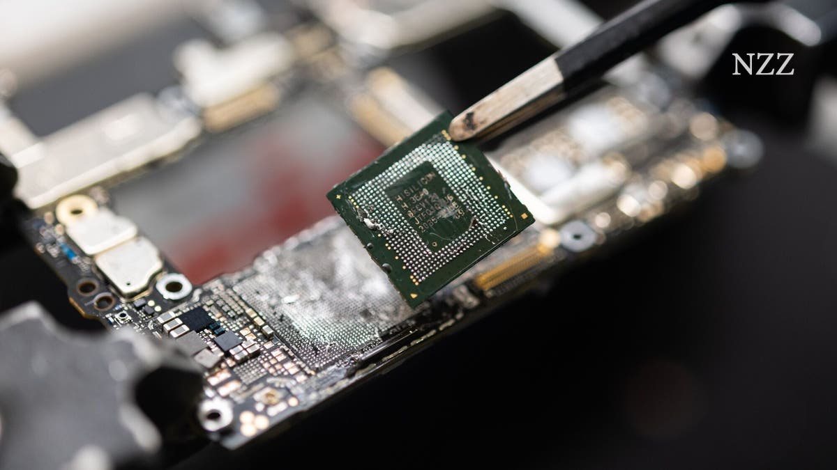 America’s chip ban and China’s struggles