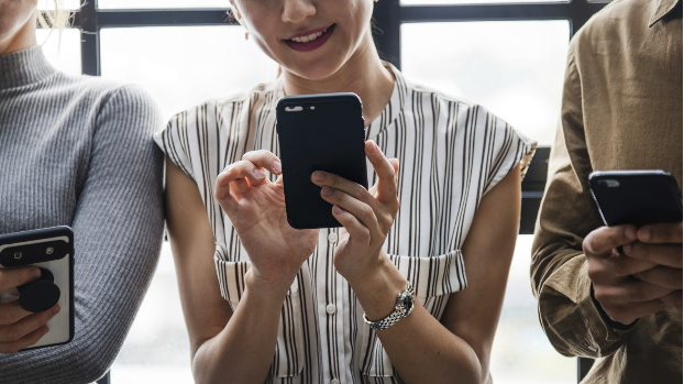 Little, Critchfield push for statewide cell phone restrictions in schools