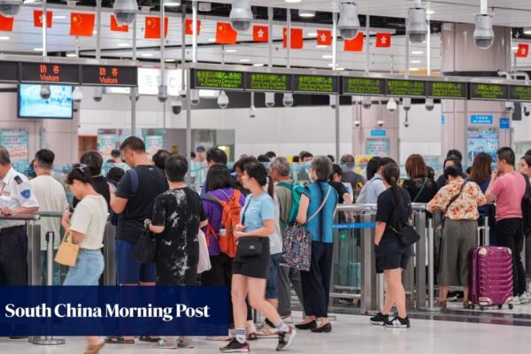 20,000 mainland travel permits issued to Hong Kong permanent residents in past 3 months