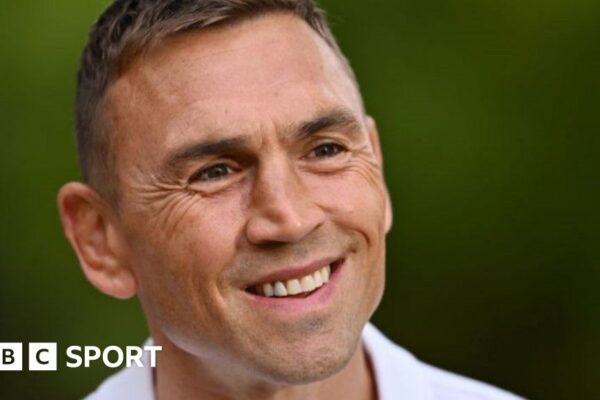 Kevin Sinfield in England tracksuit