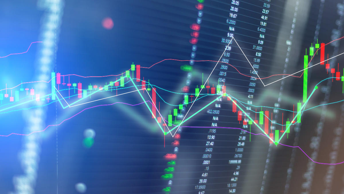 Dow, Nasdaq eke out gains despite Middle East tensions