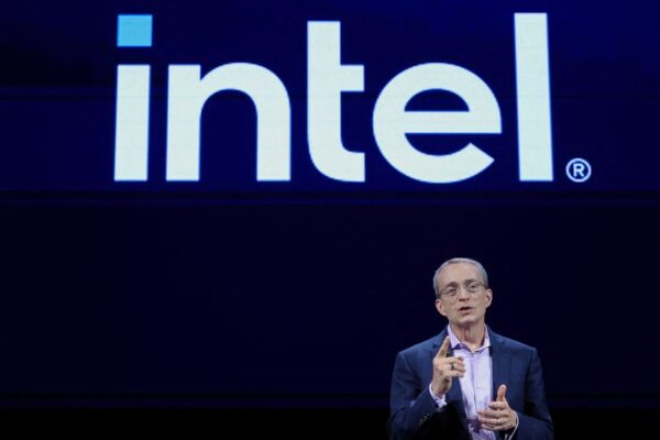 Intel forecasts fourth-quarter revenue above estimates, shares surge