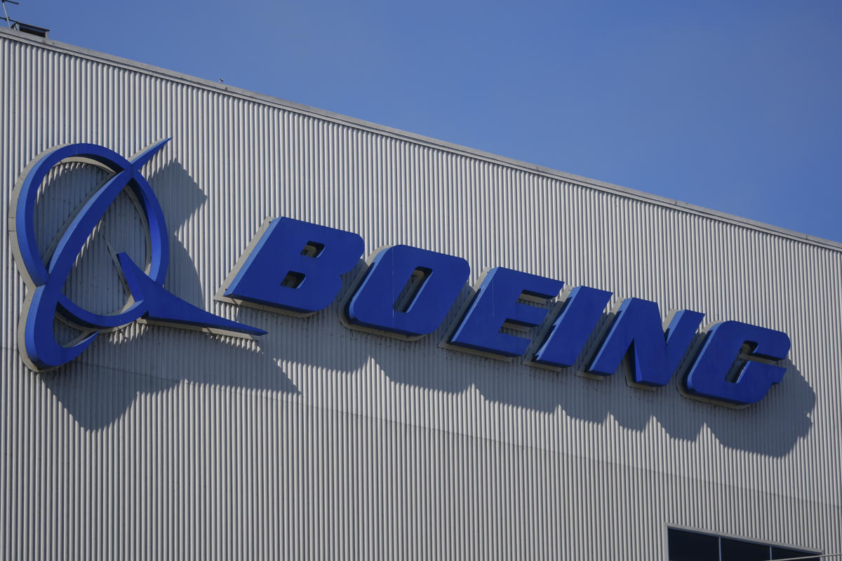 Boeing, in need of cash, looking to raise up to approximately $19B in offering