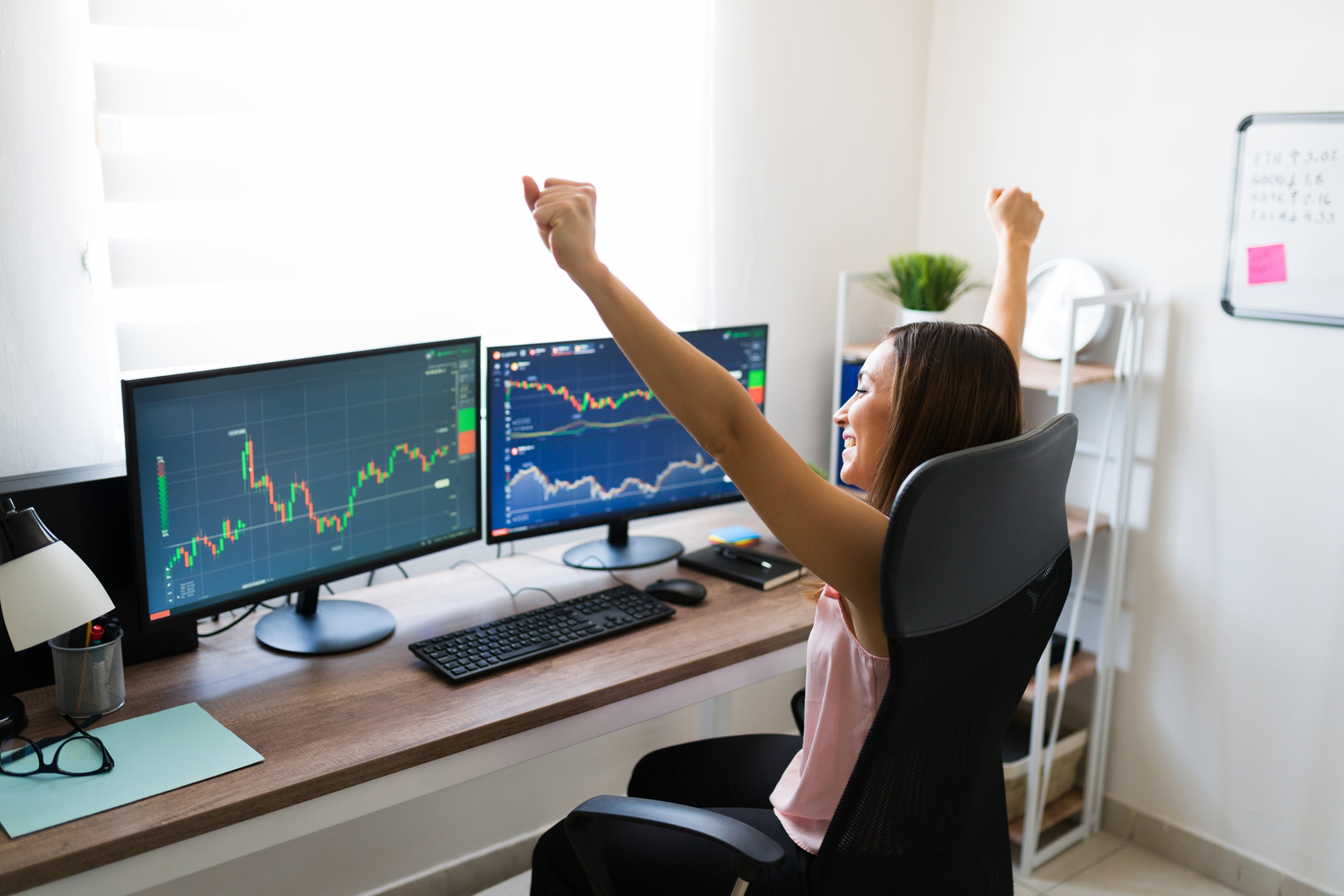 Meet the Stock-Split Stock Warren Buffett Can't Stop Buying. And It Still Offers 58% Upside, According to 1 Wall Street Analyst.