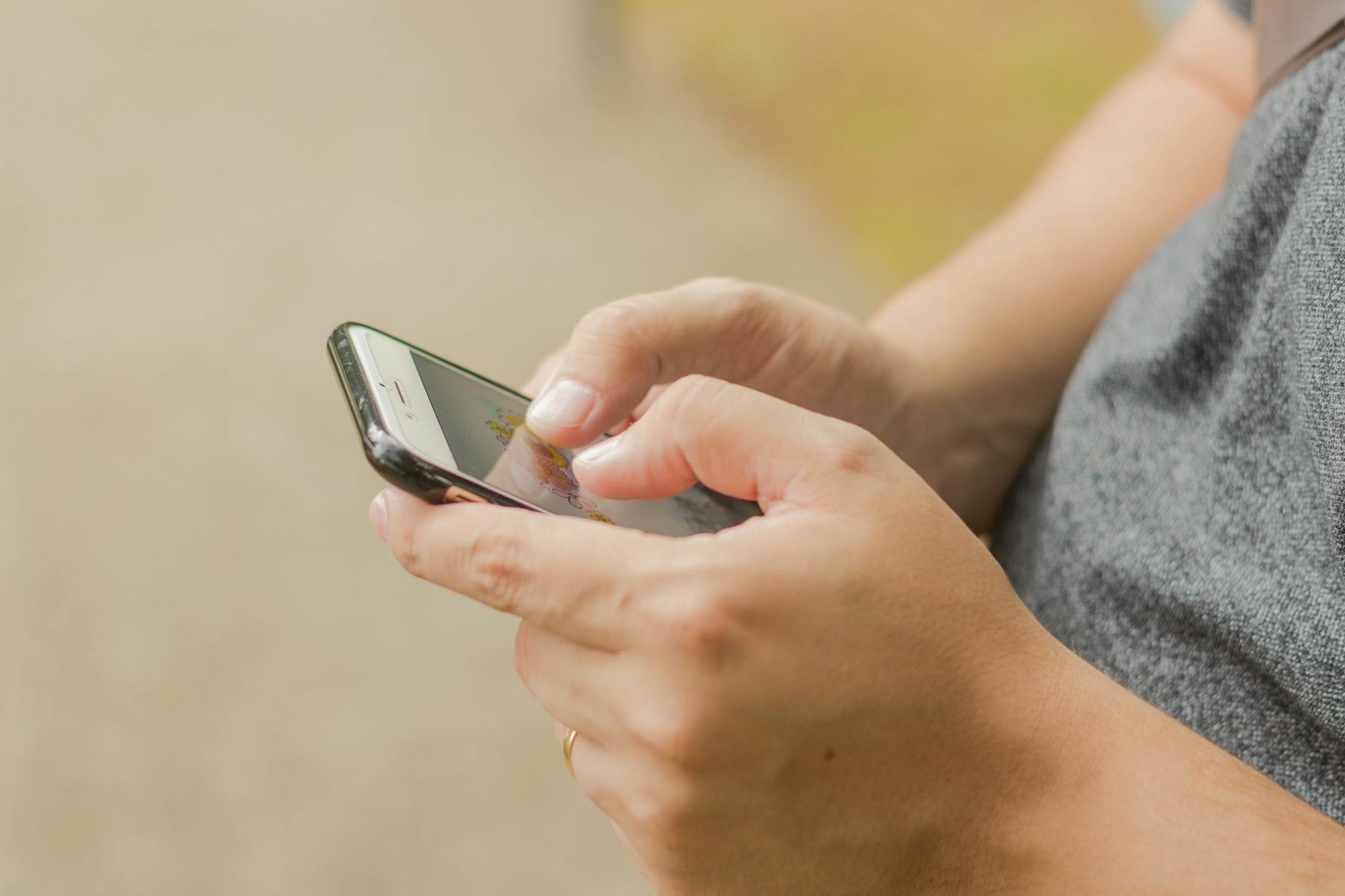 Montclair BoE Candidates Weigh in on Cell Phones in Schools