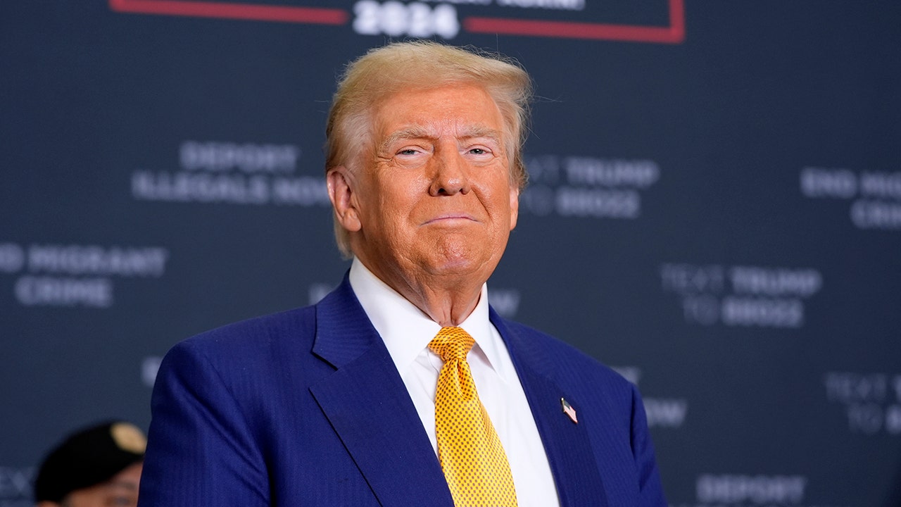 Chinese hackers attempted to breach Trump, Vance cellphone data