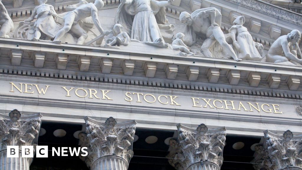 FBI charges man with alleged plot to bomb New York Stock Exchange