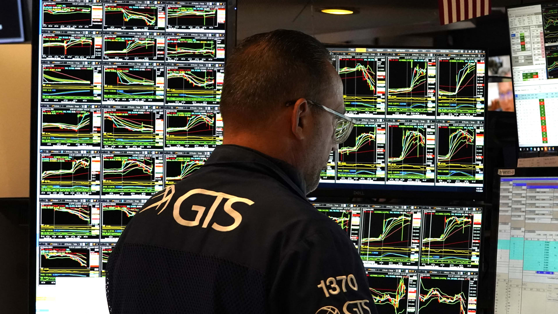 These 2 active ETFs have outperformed the S&P 500 this year, last year and over 5 years