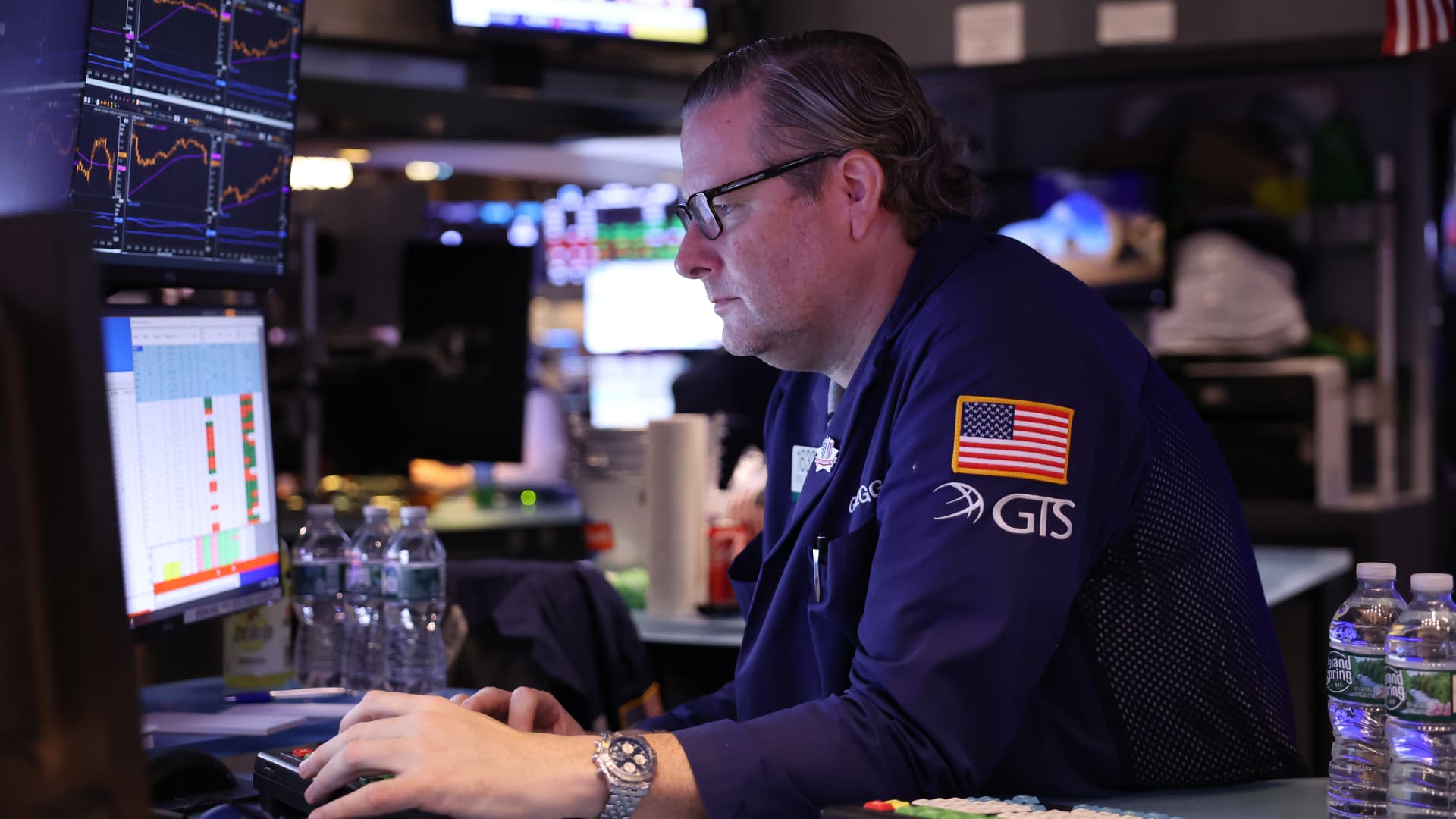 5 things to know before the stock market opens Friday, November 8