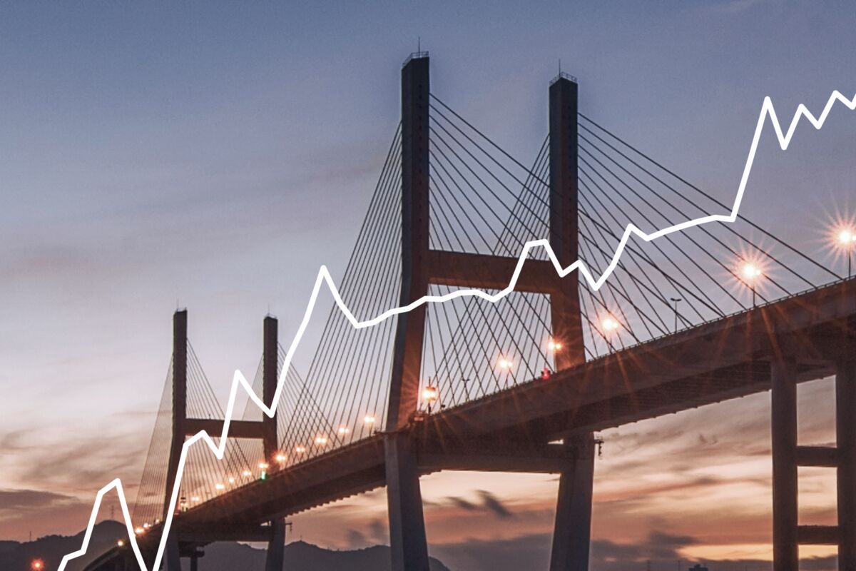 Asia Fund Managers Turn Underweight on Indian Stock Market, Bet on Japan, China
