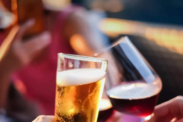 Beer drinkers have worse diets than wine drinkers, reveals a new study Beer drinkers have worse diets than wine drinkers, reveals a new study