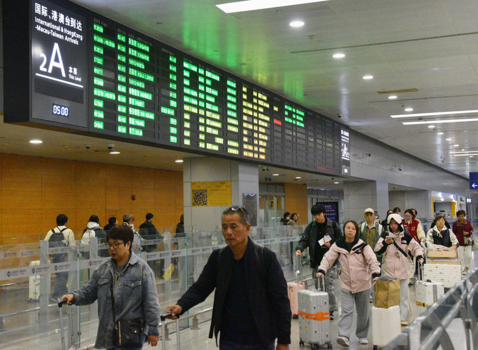 China resumes visa-free scheme for short-term Japan visitors