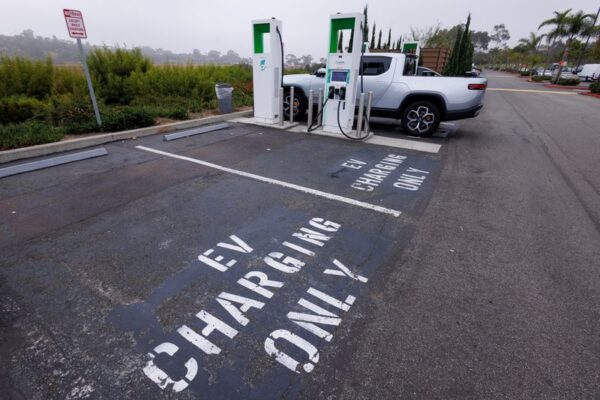 Automakers brace for new tariffs, EV changes under Trump presidency Automakers brace for new tariffs, EV changes under Trump presidency