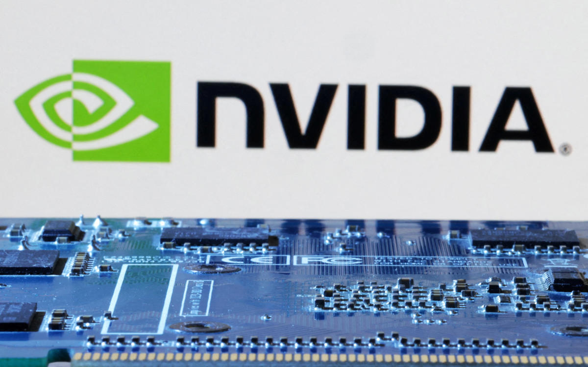 Nvidia stock sinks on reports of Blackwell AI server issues ahead of earnings