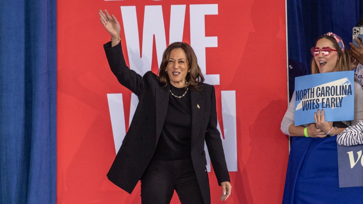 The canvassers using tracking apps to find why Kamala isn’t breaking through